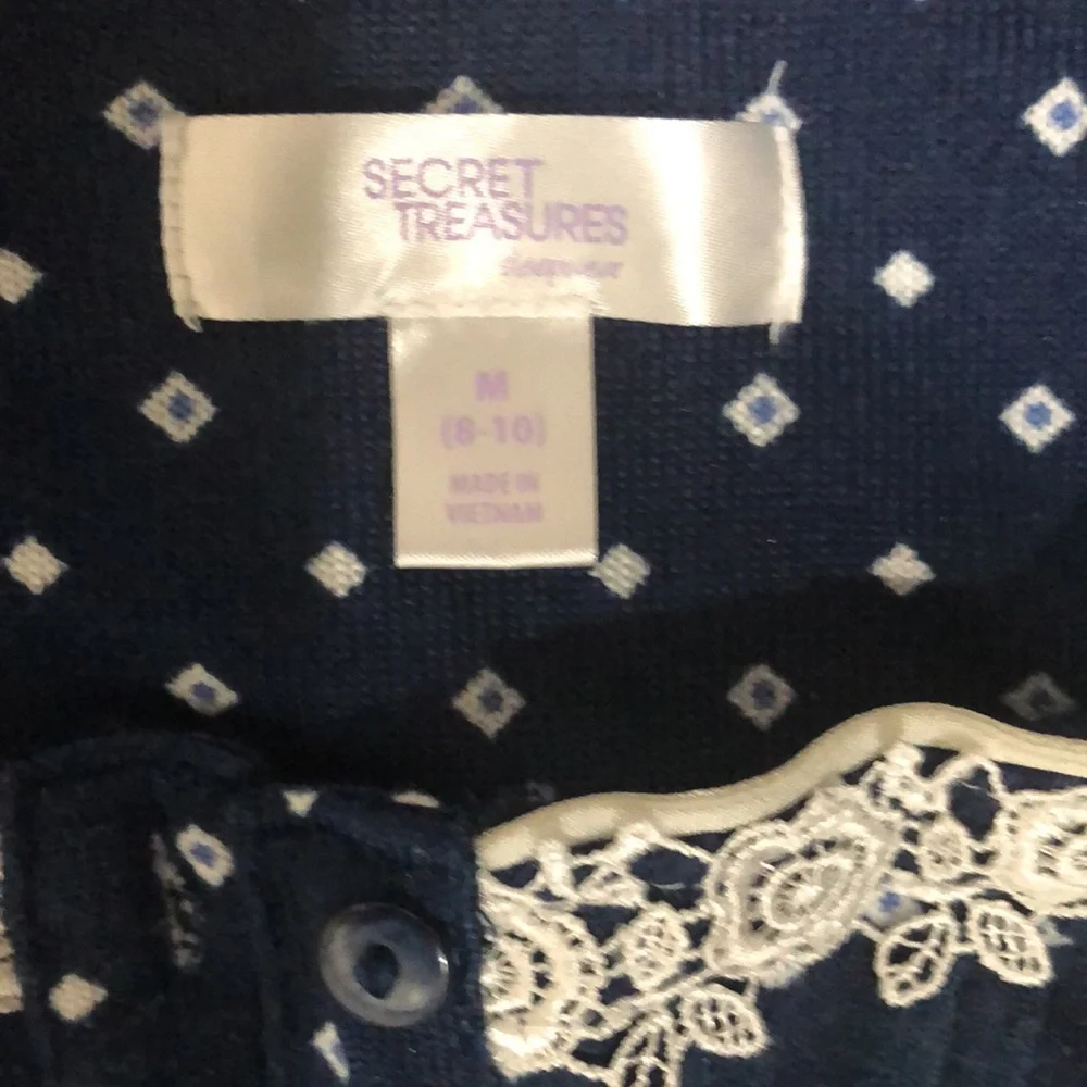 Secret Treasures size new polyester